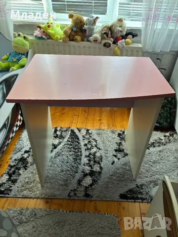 Детско бюро за момиче