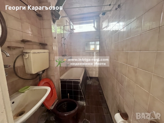 №3946 Етаж от къща със самостоятелен вход и двор | квартал Любен Каравелов, град Хасково., снимка 13 - Етаж от къща - 51720741