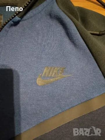 Горнище Nike , снимка 2 - Спортни дрехи, екипи - 49022025