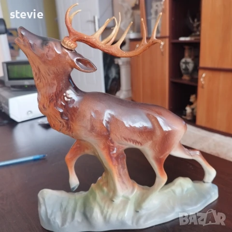 Порцеланова фигура на елен, снимка 8 - Статуетки - 50753494