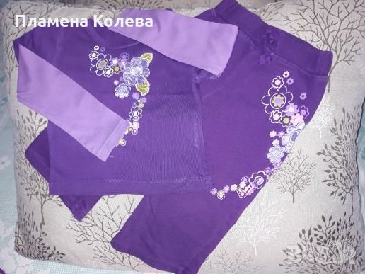 Комплект за бебе блуза с панталон с апликация на цветя