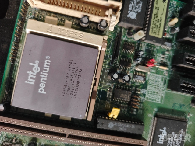 Продавам ретро процесор Intel ,дънна платка..., снимка 6 - Други - 51752473