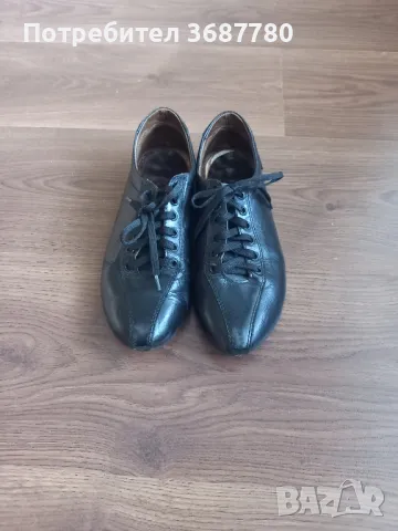 продавам дамски обувки , снимка 4 - Дамски ежедневни обувки - 47847526