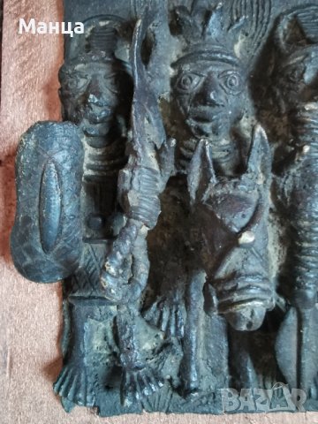 Африканска бронзова плоча, снимка 5 - Антикварни и старинни предмети - 36921299