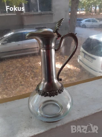 Стара антикварна кана графа стъкло метал печат