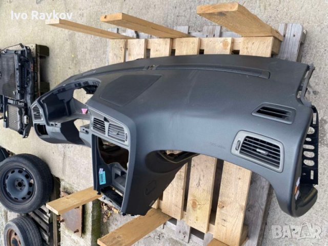 Табло, еарбег Volvo V70 , снимка 2 - Части - 43090728