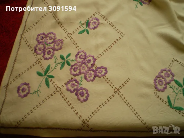   Ретро покривки за маса с бродирани цветя