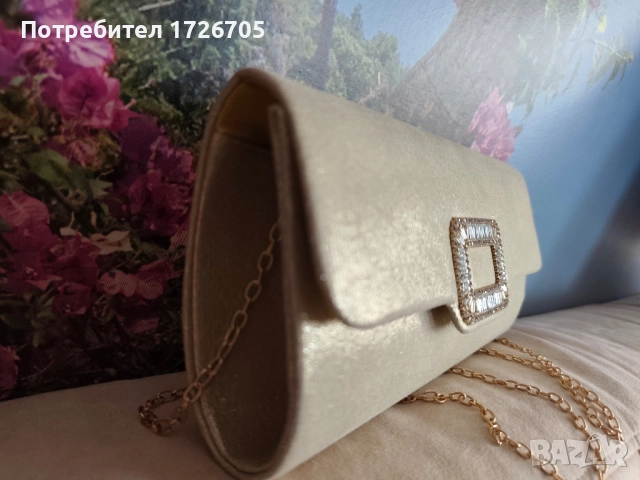 Страхотен комплект от златиста чанта+гривна+ гердан, снимка 9 - Чанти - 52184816