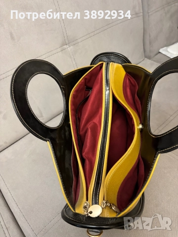 Дамска чанта от еко кожа в перфектно състояние , снимка 3 - Чанти - 52587103