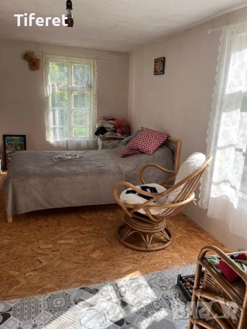 с. Голям Извор Къща с  двор, снимка 9 - Къщи - 51414624