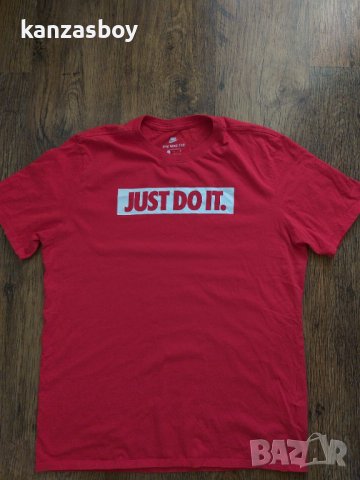 NIKE REMERA - страхотна мъжка тениска КАТО НОВА, снимка 5 - Тениски - 37158555