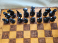 шах - голяма красив (фурнир с инкрустирана "кост")+табла, к-т фигури+пулове и също пирографиран шах , снимка 9