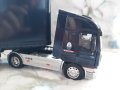 IVECO STRALIS 1:32 , снимка 2