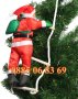 Дядо Коледа катерещ се по въжена стълба размер 60 см или 90 см, снимка 3