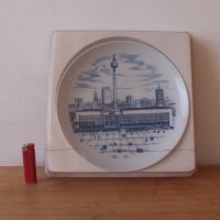 Немска порцеланова чиния за стена кобалт с кутия Валендорф 1970 г, снимка 7 - Антикварни и старинни предмети - 43734604