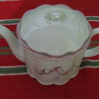Порцеланов чайник, снимка 2 - Антикварни и старинни предмети - 35281761