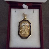 Златен медальон , снимка 1 - Колиета, медальони, синджири - 39048008