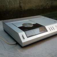 PHILIPS CD 100-Vintage High-End., снимка 2 - CD дискове - 43535999