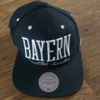 mitchell and ness bayern munich - страхотна мъжка шапка КАТО НОВА, снимка 1 - Шапки - 36732545