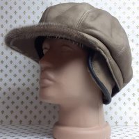 Дамска кожена шапка тип каскет в бежов цвят-78, снимка 1 - Шапки - 35274523