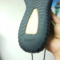 маратонки Adidas × Kanye West Yeezy Boost 350 V2 “Onyx” номер 43,5-44 , снимка 6 - Маратонки - 39204345