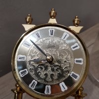 Немски настолен кварцов часовник с колба, снимка 3 - Антикварни и старинни предмети - 38333403