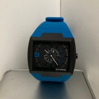 Спортен часовник Detomaso модел Sandro, със синя силиконова каишка, снимка 1 - Дамски - 38645937