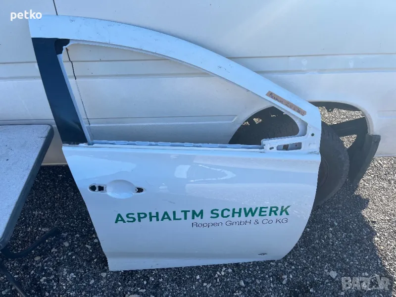 Дясна врата за Рено зое 2012 г , снимка 1