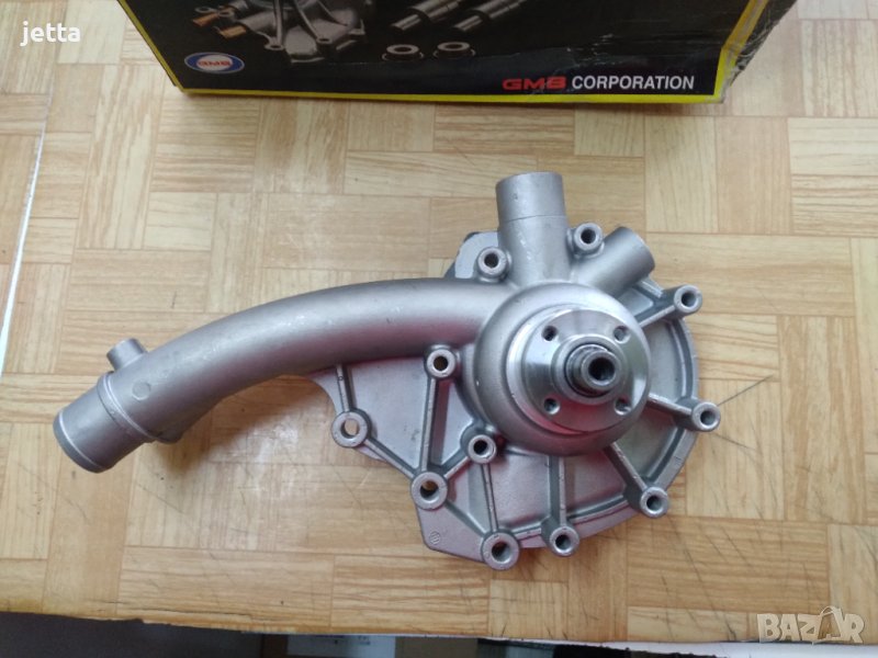 Водна помпа за мерцедес w123, w124, 190, G-class, T1, T2, снимка 1