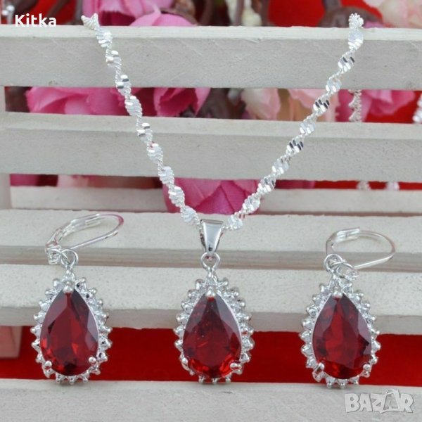 Комплект обеци и колие, снимка 1