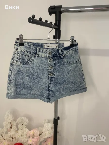 Къси дънки в размер S нови с етикет, снимка 1