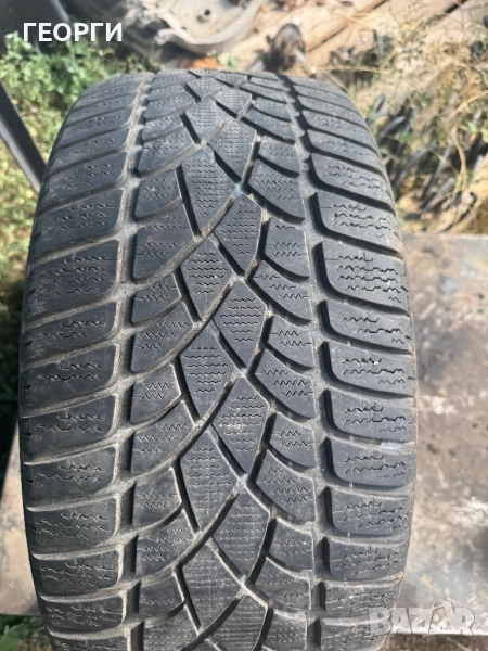 Гуми всесезонни 235/35/19, снимка 1
