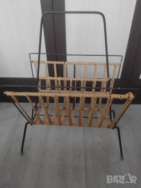 Стара метална поставка за вестници и списания, снимка 1