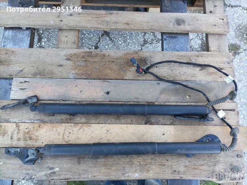 Електрически амортисьор багажник Audi S5 A5 F5  8w8827851, снимка 1