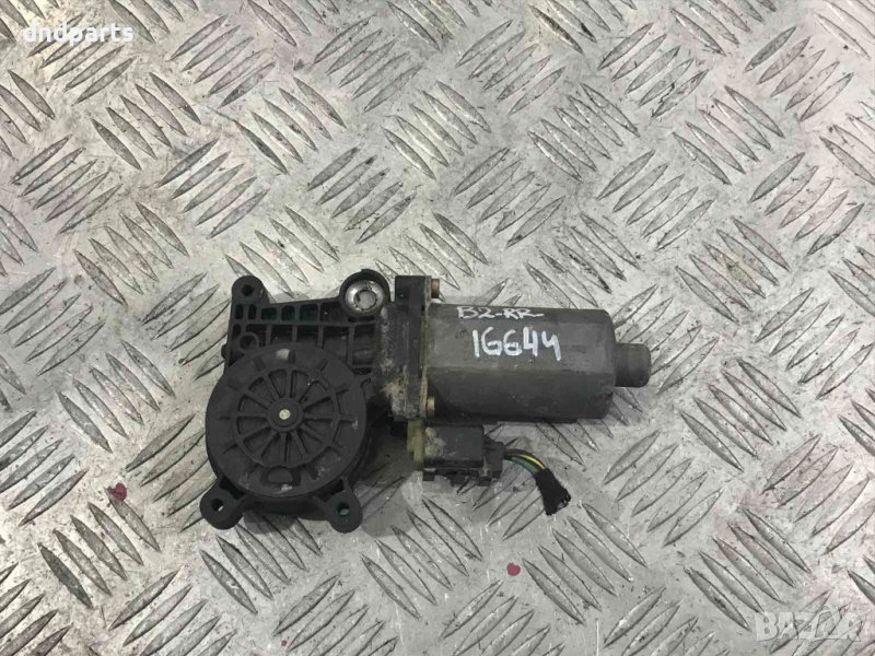 Моторче стъкло BMW e46,2002г.(задна дясна), снимка 1