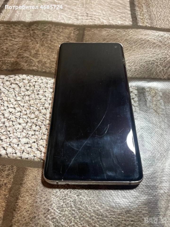 Samsung S10, снимка 1