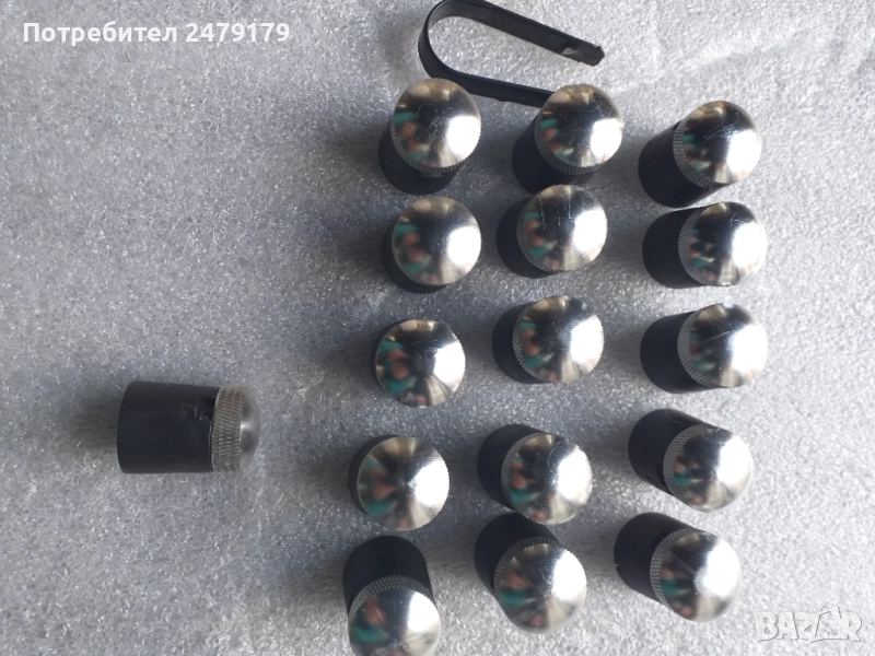 капачки за гайките на автомобилни колела, снимка 1