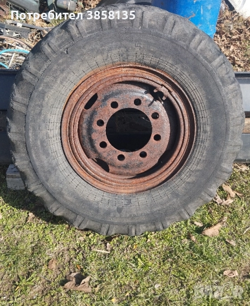 Гума с джанта 12x20 Зил 131 напомпена, снимка 1