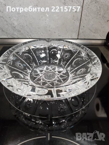 Кристален пепелник от Италия., снимка 2 - Декорация за дома - 51321548