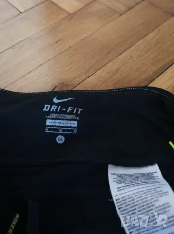 Оригинален дамски 3/4 клин Nike размер M-L , снимка 3 - Спортни екипи - 48868910