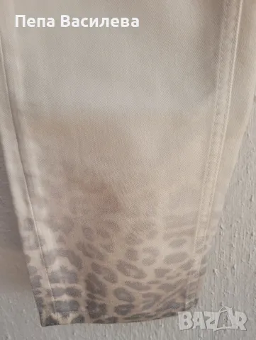 Дънки на  Roberto Cavali- Just Cavali , снимка 8 - Дънки - 47376261