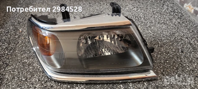 Фар за Mitsubishi Pajero Sport / Митсубиши Паджеро Спорт