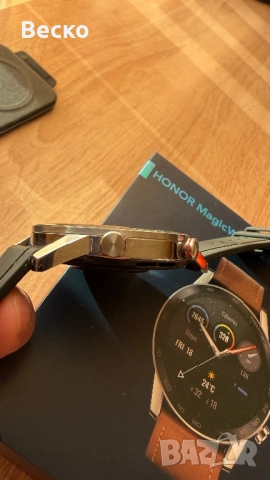 Часовник Honor MagicWatch 2 (46mm) – Отличен, комплект с 3 каишки, снимка 3 - Смарт гривни - 52424858