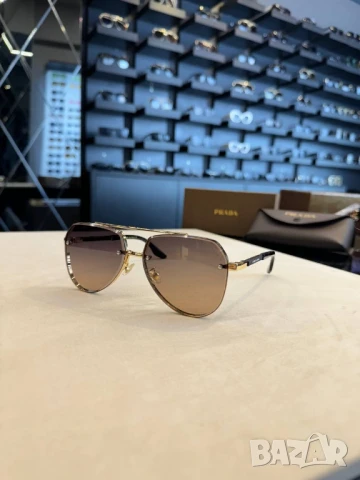 очила с черен обикновен калъф и ув защита gucci prada , снимка 5 - Слънчеви и диоптрични очила - 50998449