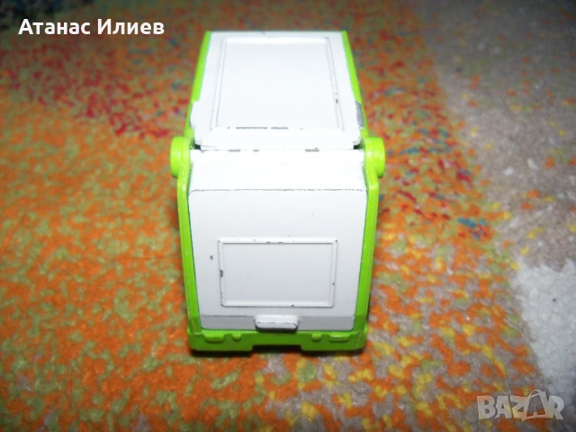 Малко ламаринено камионче, соц играчка, снимка 4 - Коли, камиони, мотори, писти - 50696025