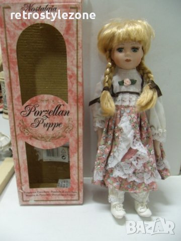 № 6762 стара порцеланова кукла - Nostalgia   - височина 30 см 