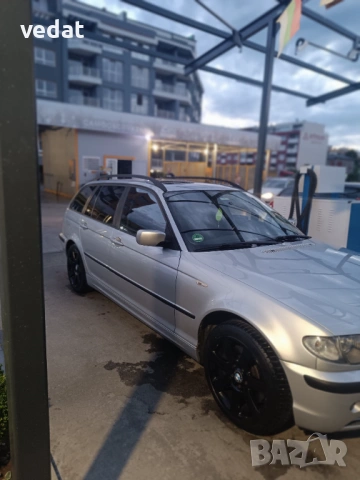 BMW 330 XI 4x4 2003 – 231 к.с., Газ/Бензин, Ръчна – Изключително състояние, снимка 4 - Автомобили и джипове - 53457195