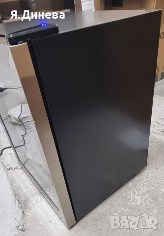 Хладилна витрина Klarstein 60L, снимка 6 - Хладилници - 50817686