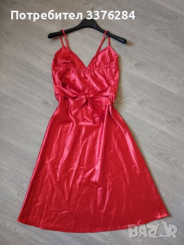 Червена сатенена рокля , снимка 5 - Рокли - 39902744