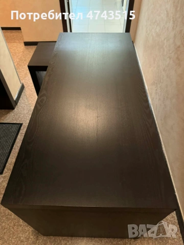 Два броя офисни бюра, които могат да се продават заедно или поотделно. Бюрата са в цвят венге, подхо, снимка 2 - Работни маси и бюра - 53560952